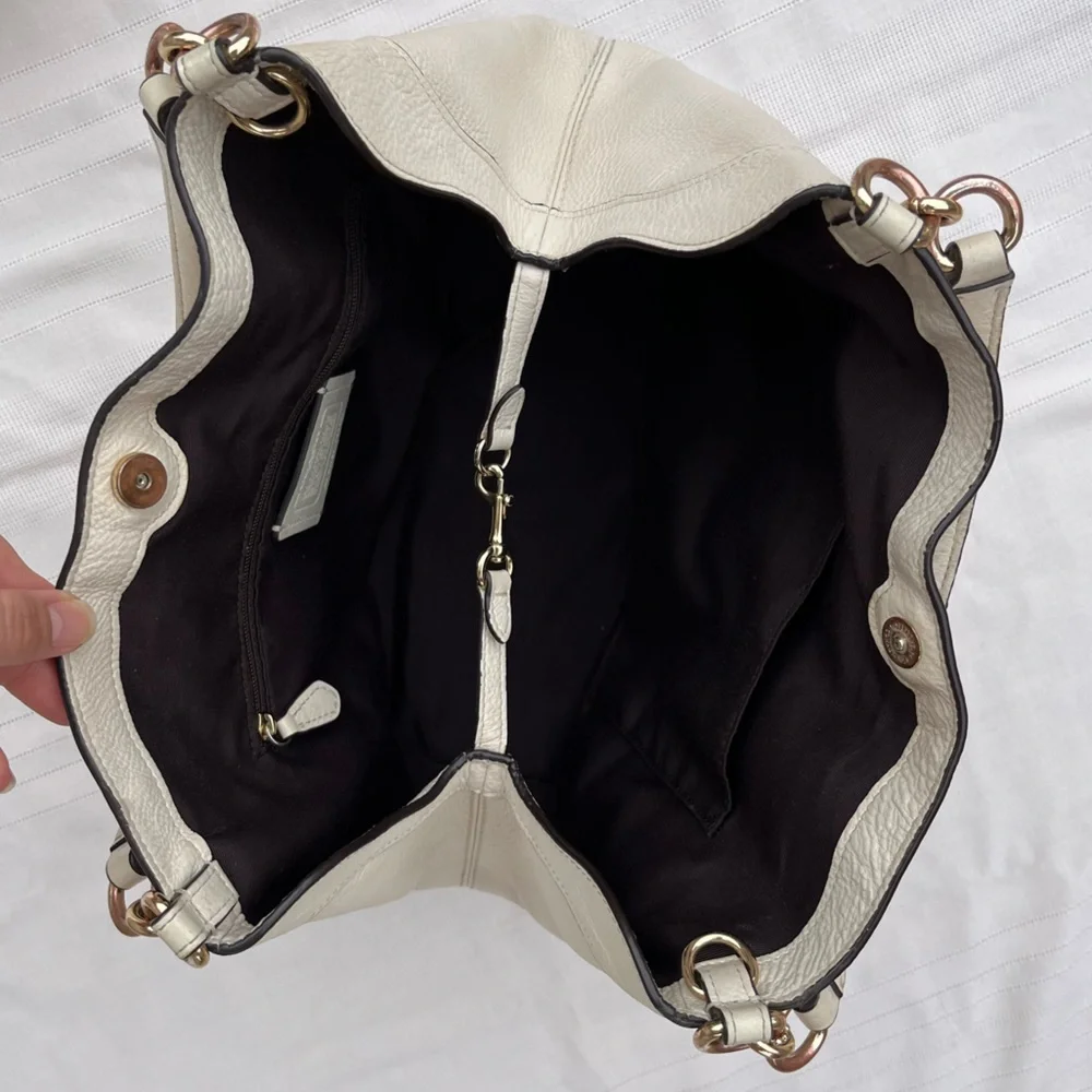 EUC Coach Lexy Shoulder Bag